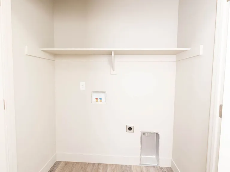 6327 N Freedom Rd — Photo 16