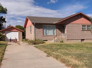 416 Adams St, Kimball, NE 69145