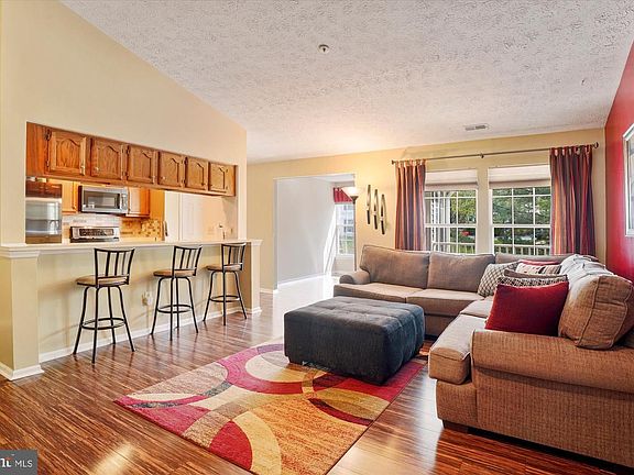 2nd image of 901L Cedar Crest Ct #901-L