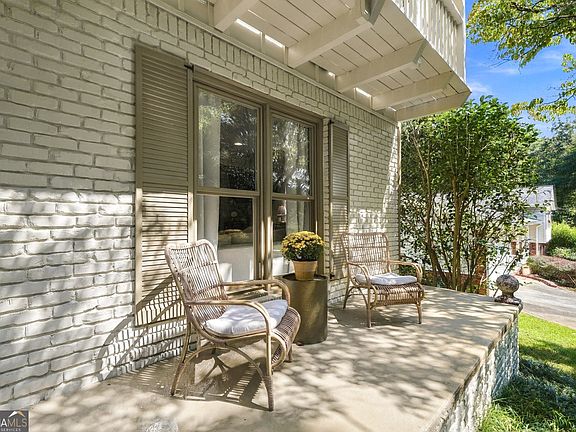 4th image of 9875 La View Cir