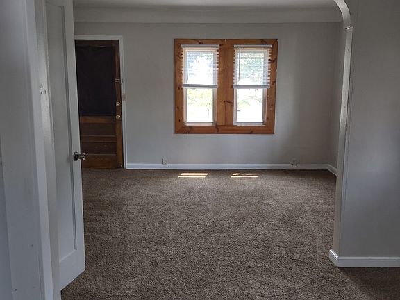 4th image of 210 2nd St SE #2
