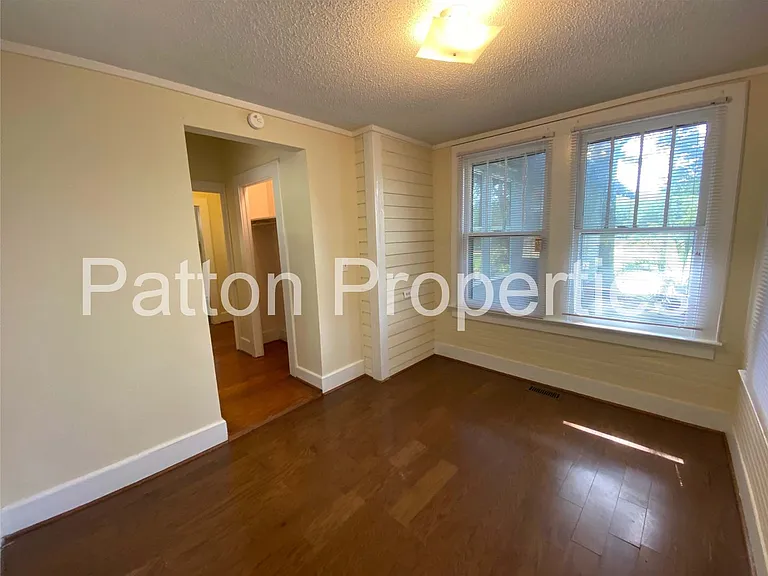 2221 Greene St — Photo 15