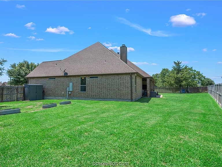 3301 Covington Ct — Photo 23