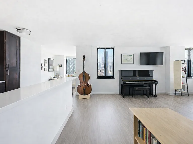 30 River Rd #18C — Photo 3