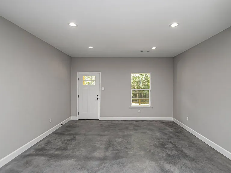 1621 Wilson Rd — Photo 30