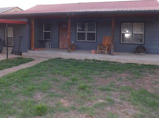 608 E Davis St, Tipton, OK 73570