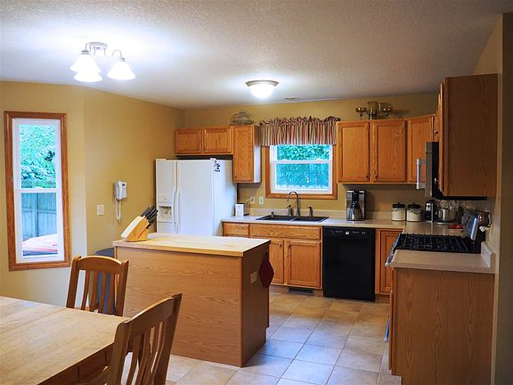 4th image of 10418 N Schopp Ln