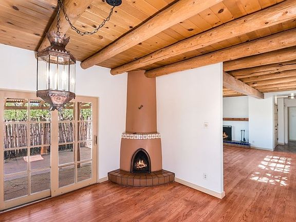 5th image of 112 Camino Escondido APT 3