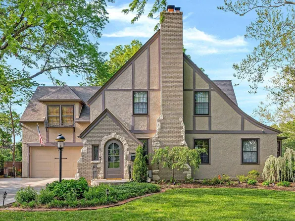 3616 SW York Way, Topeka, KS 66604