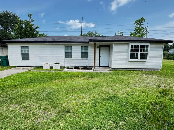 3750 Ridgemont Dr, Orange, TX 77630