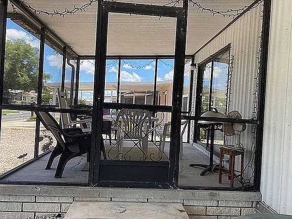 3rd image of 14917 Shadowwood Blvd
