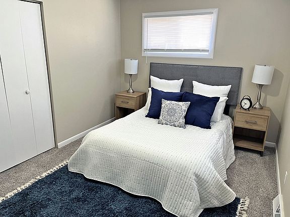 5th image of 1608 W Summit Ave #1608