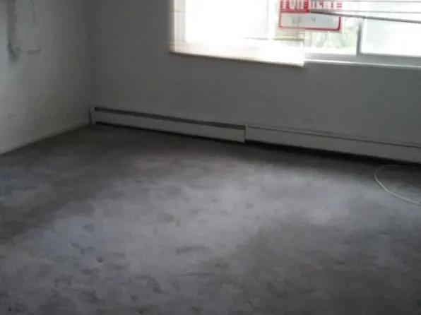 17814 S Oak Park Ave #2N, Tinley Park, IL 60477