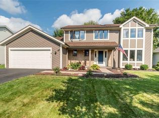 84 Labrador Dr, Rochester, NY 14616
