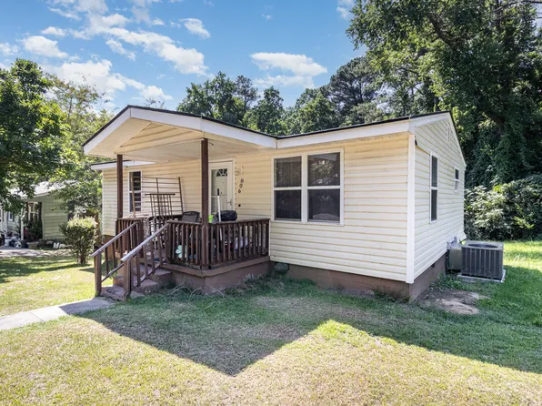 806 Lakeland St, Fayetteville, NC 28301