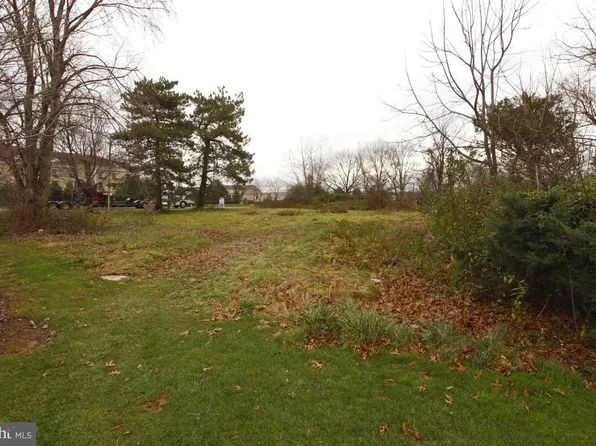 130 E Street Rd, Warminster, PA 18974