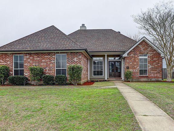 5th image of 312 Deer Meadow Blvd