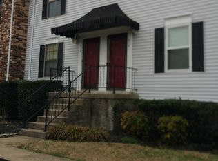 212 Edgewood Dr, Hendersonville, TN 37075