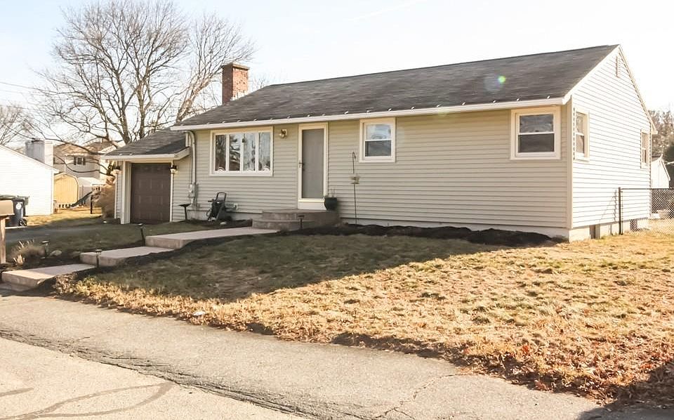 1st image of 36 Crestwood Ln