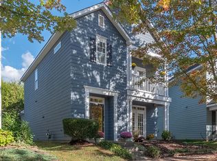 326 Center Dr, Davidson, NC 28036