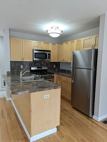 151 Park Ter #7 Photo 1