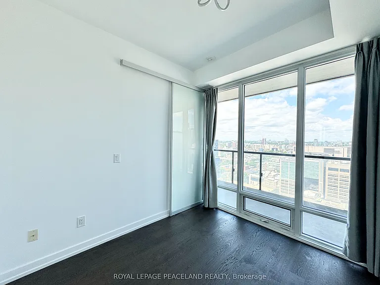 488 University Ave #2601 — Photo 15