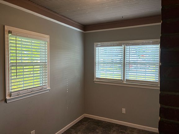 4th image of 5309 Oakdale Ave