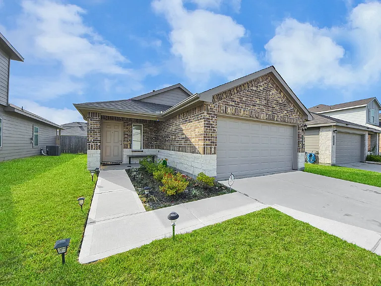 12214 Ridge River Ln — Photo 1