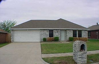 1st image of 211 Woodhill Dr