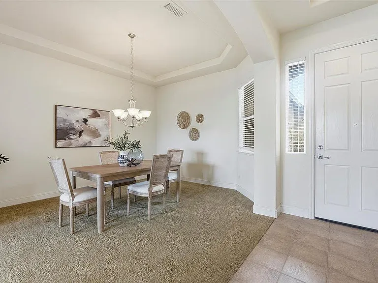 492 Lone Spur Dr — Photo 4