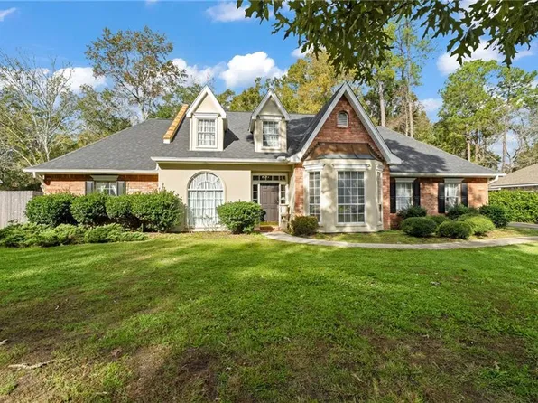 126 Blue Heron Dr, Mandeville, LA 70471