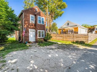 46 Thurston Ave, Newport, RI 02840