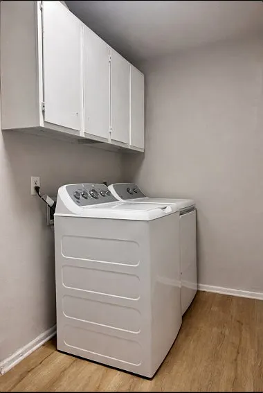 806 E Mountain St — Photo 10