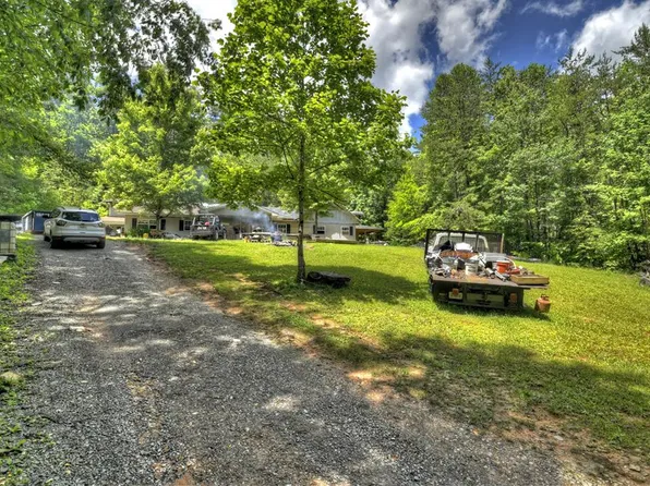 126 Walter Mountain Dr, Epworth, GA 30541