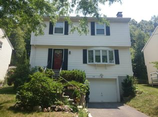 158 Hackensack Rd, Chestnut Hill, MA 02467