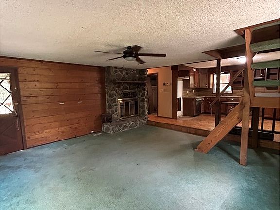 4th image of 262 Leisure Ln