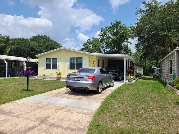 3rd image of 10105 Shadow Oaks Cir