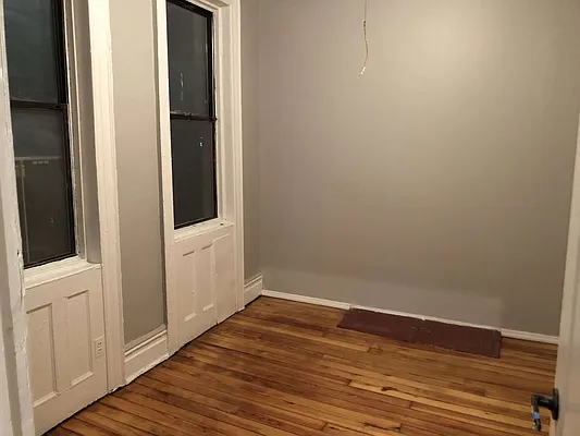 Rented by Metro Prop NY Corp | media 4