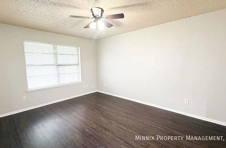 7303 Avenue X #107 — Photo 9