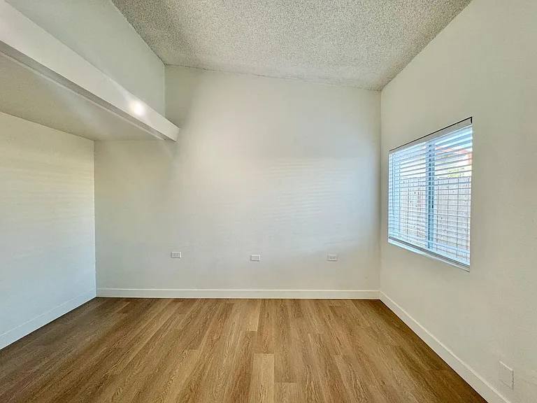 Trask Apartments — Photo 25