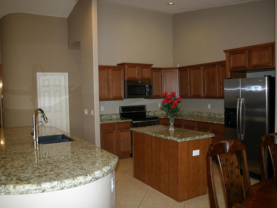 1st image of 2209 W Wildhorse Dr
