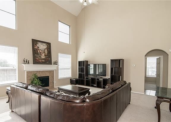 5th image of 504 Althea Dr