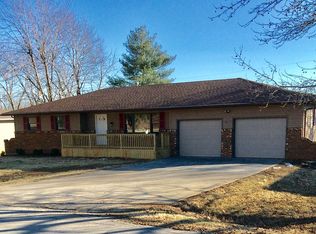 106 E Hospital Rd, El Dorado Springs, MO 64744