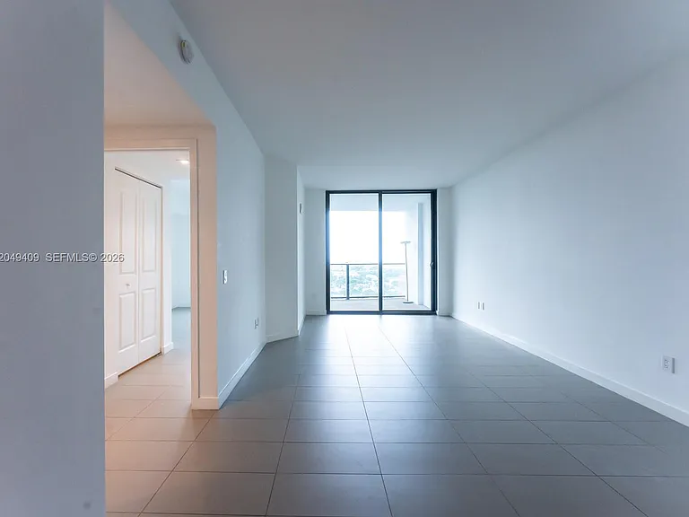 1600 NE 1st Ave #1814 — Photo 3