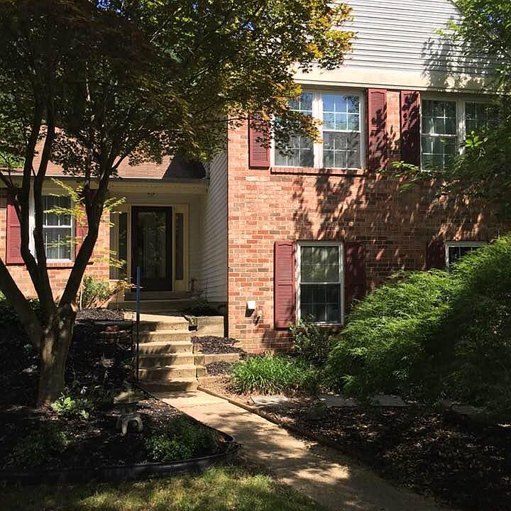 1st image of 401 Kings College Dr