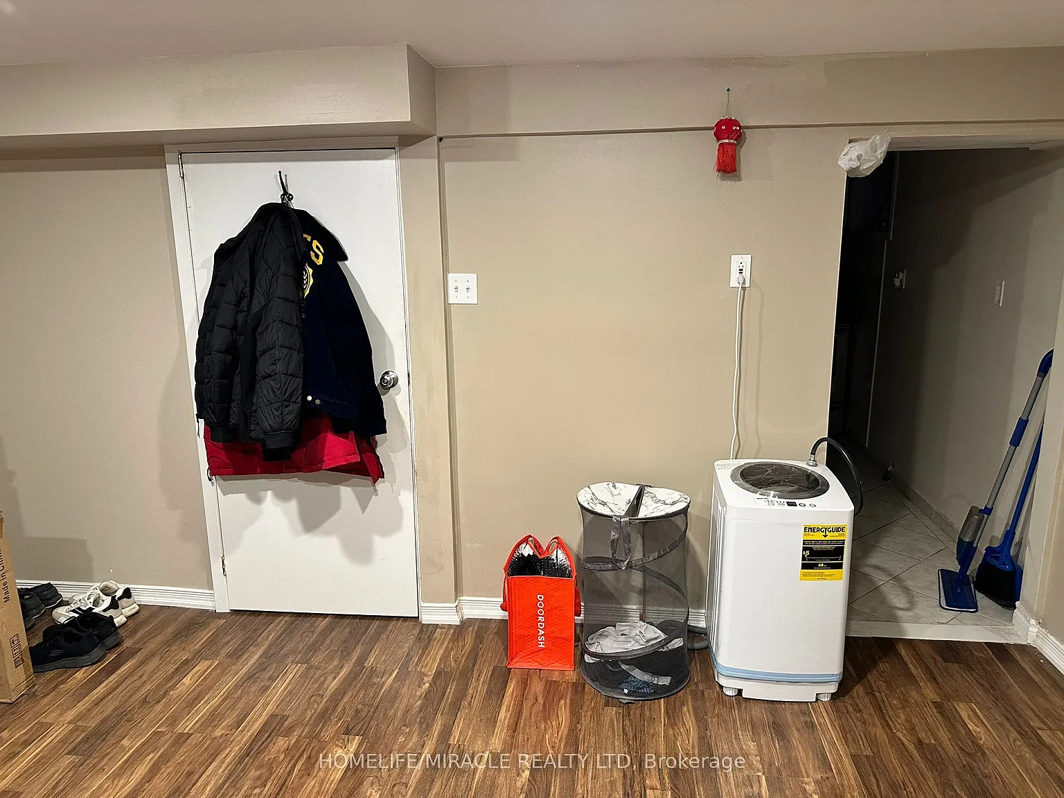 1 bed, $1,250 — Photo 2