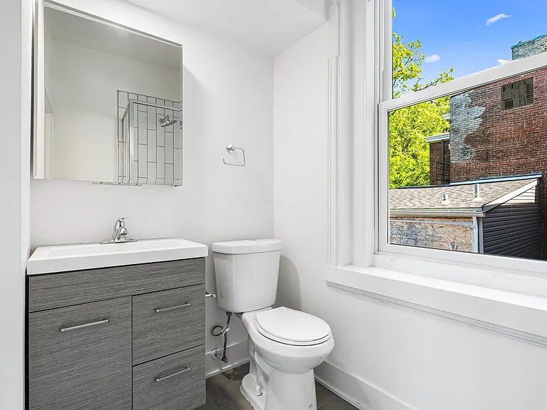 150 E Clifton Ave #1 — Photo 9