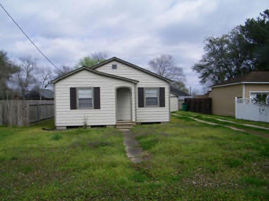1st image of 708 Louise Ave