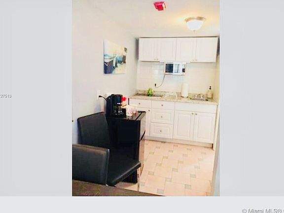 4th image of 18335 Collins Ave APT 130