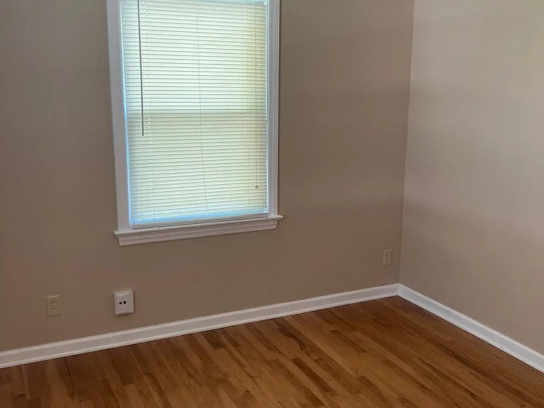 1605 Richmond Rd — Photo 35